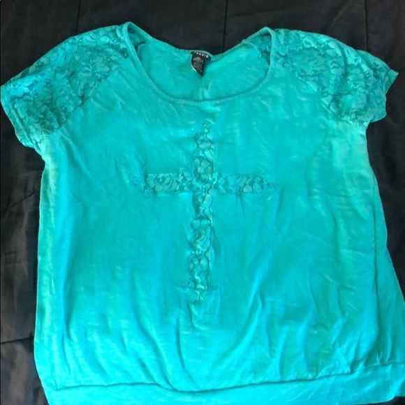 Torrid short sleeved tee - Picture 1 of 4